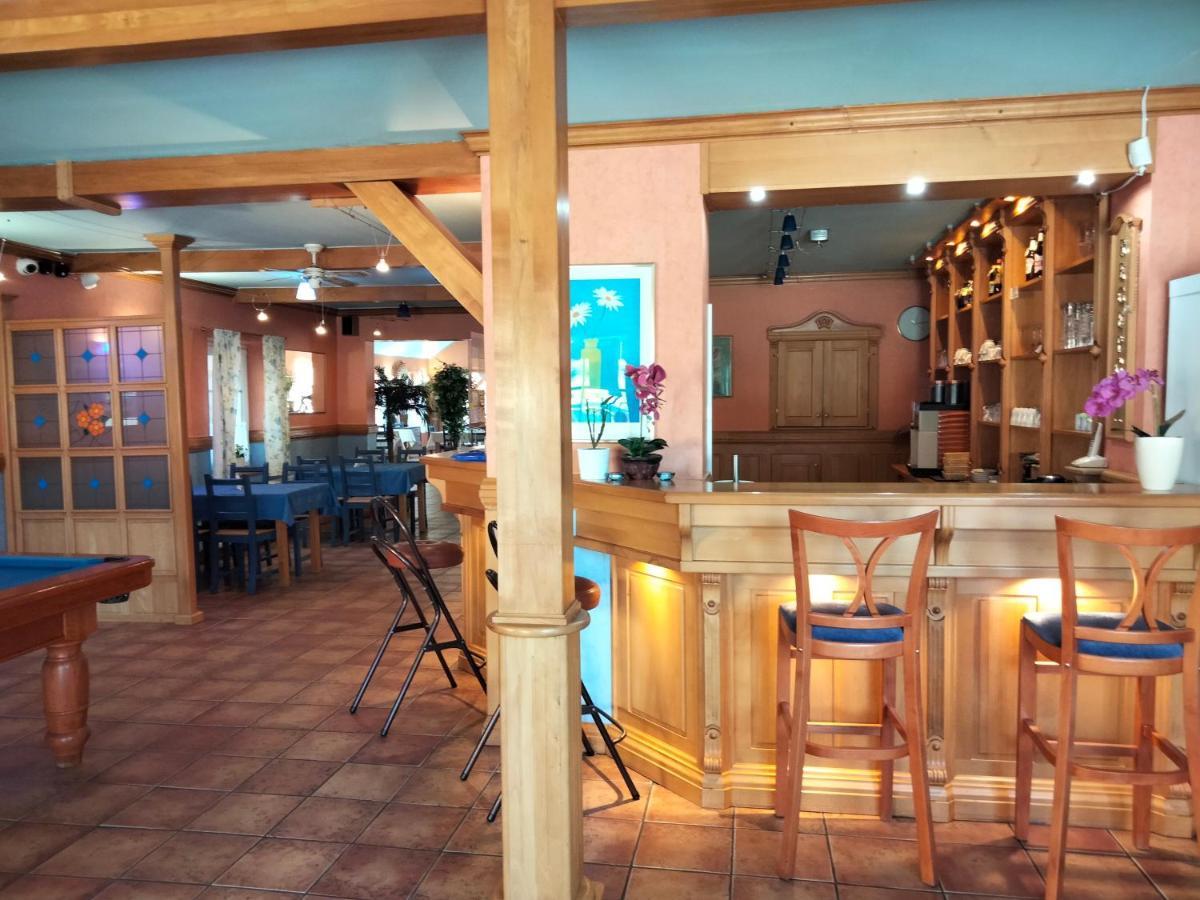 Zajazd Restauracja Machliny Kültér fotó